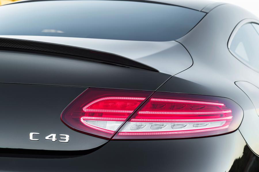 Детали экстерьера Mercedes-AMG C43 4Matic Coupe (C205) 2018 года  (WW) (фото 17 из 49)